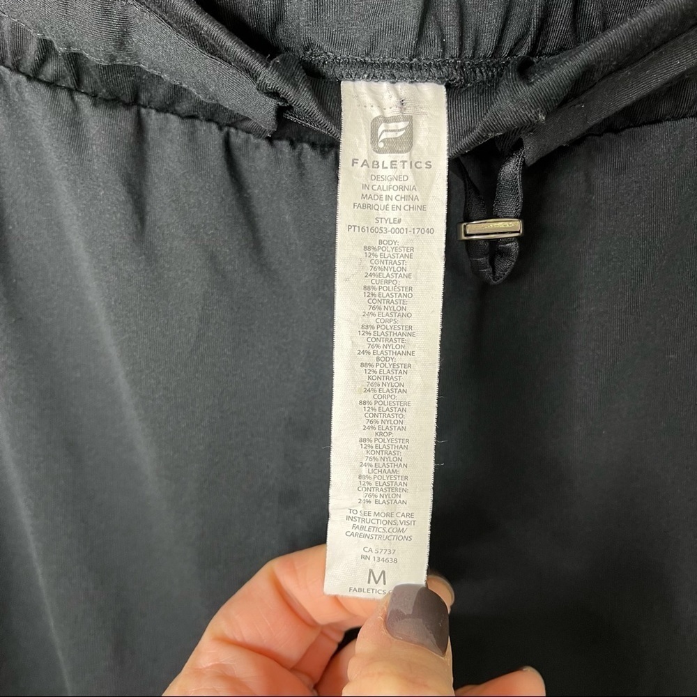 Fabletics Victoria Pants Cropped Black Size Medium Performance Jersey Activewear - Picture 11 of 11